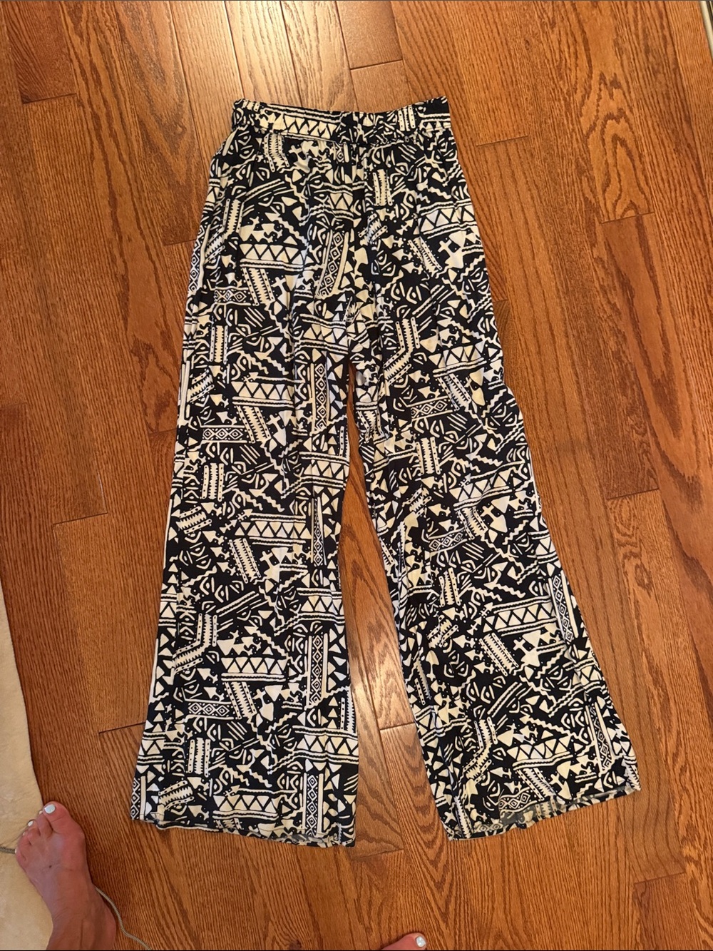 Mossimo Supply Co. Black and Cream Wide Leg Leggings